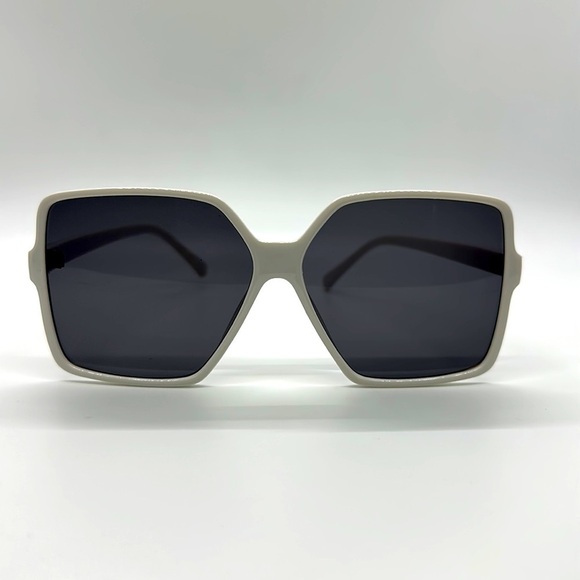 Women’s Basic Shades - Picture 1 of 1